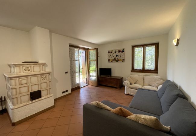 Appartamento a Pinzolo - 043 Trilocale nel bosco, Pinzolo