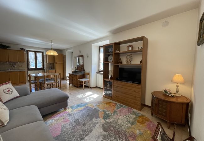 Appartamento a Carisolo - 062 Ampio Trilocale, Carisolo Appartamento a Carisolo - 062 Ampio Trilocale, Carisolo