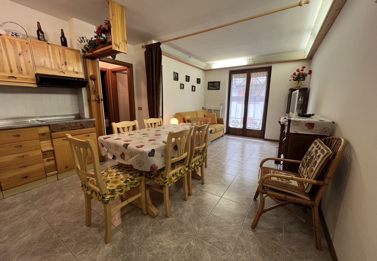 Appartamento a Giustino - 060 Trilocale con ascensore, Giustino