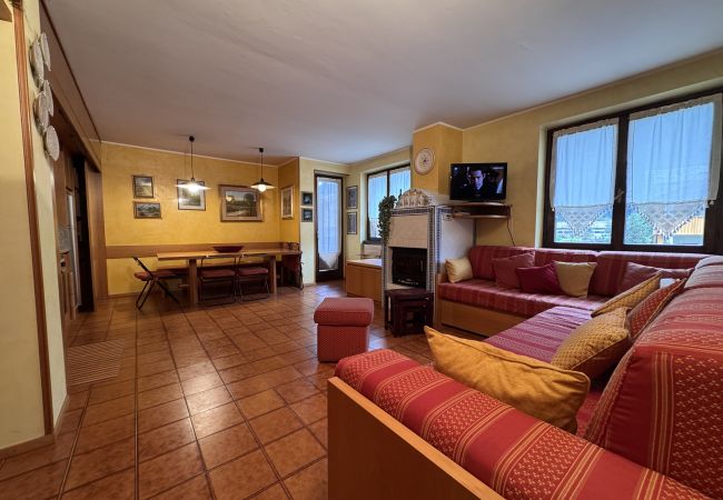 Appartamento a Giustino - 003 Luminoso Trilocale, Giustino