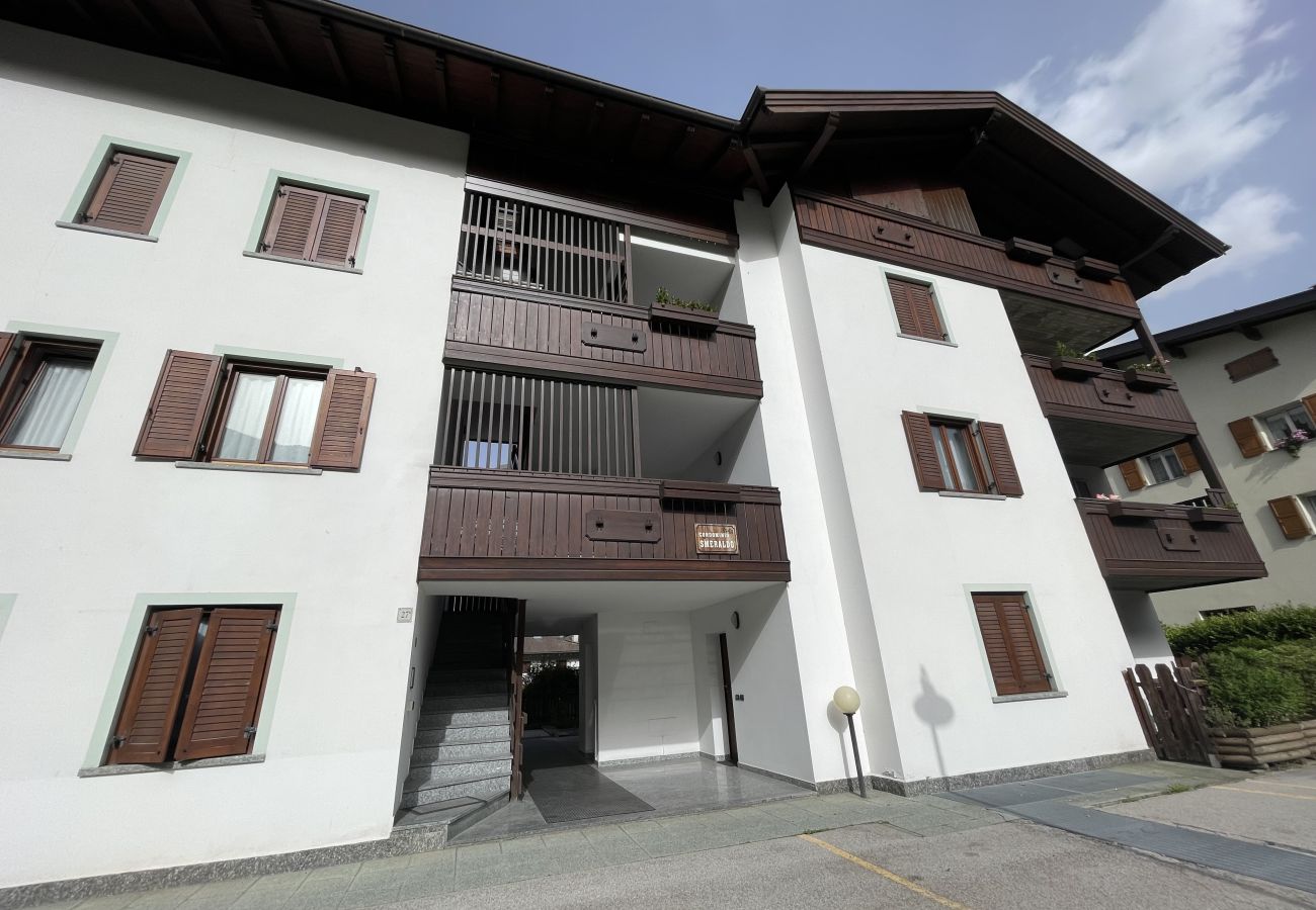 Appartamento a Giustino - 046 Luminosa mansarda, Giustino