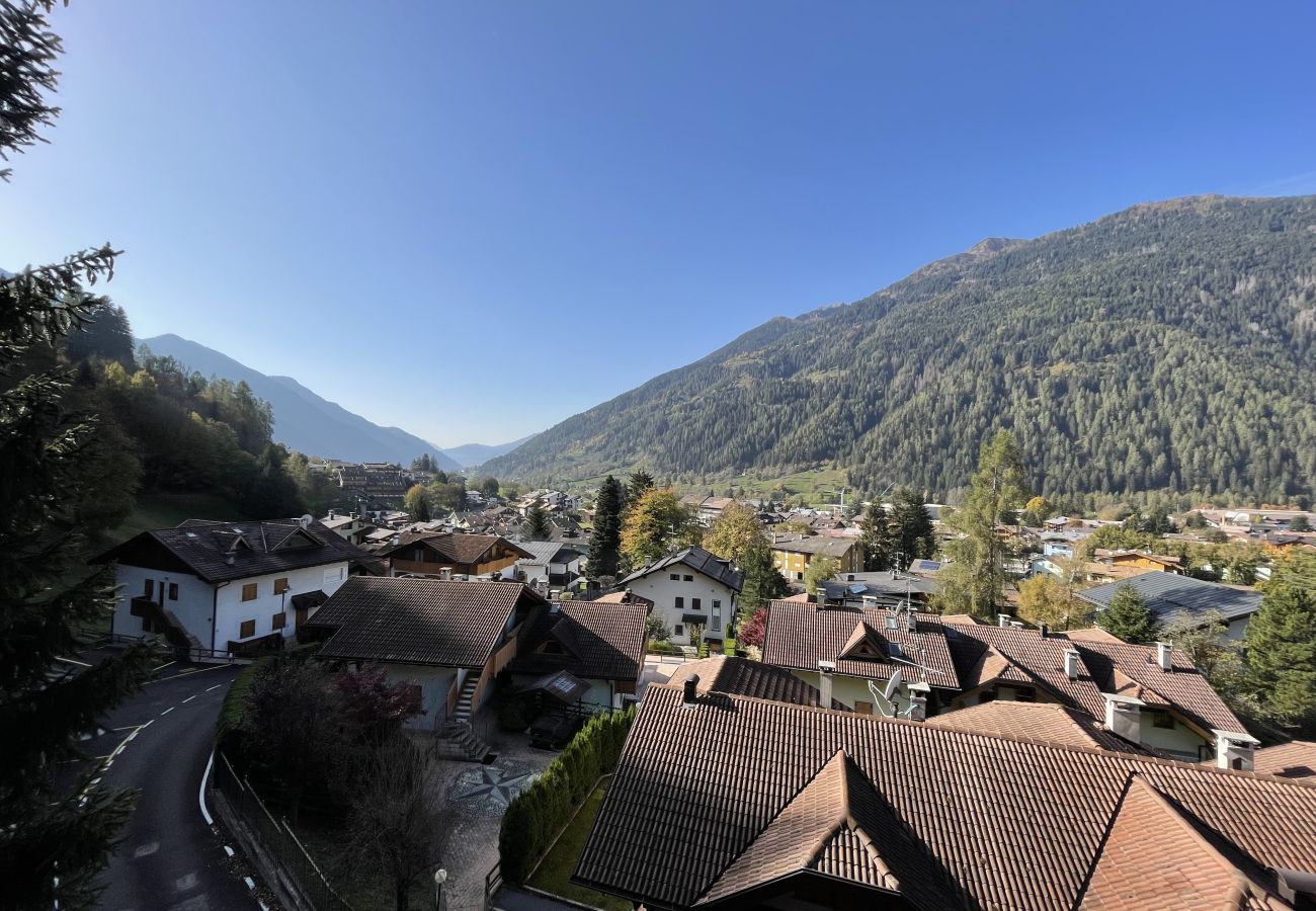 Appartamento a Giustino - 033 Quadrilocale al Sole, Giustino