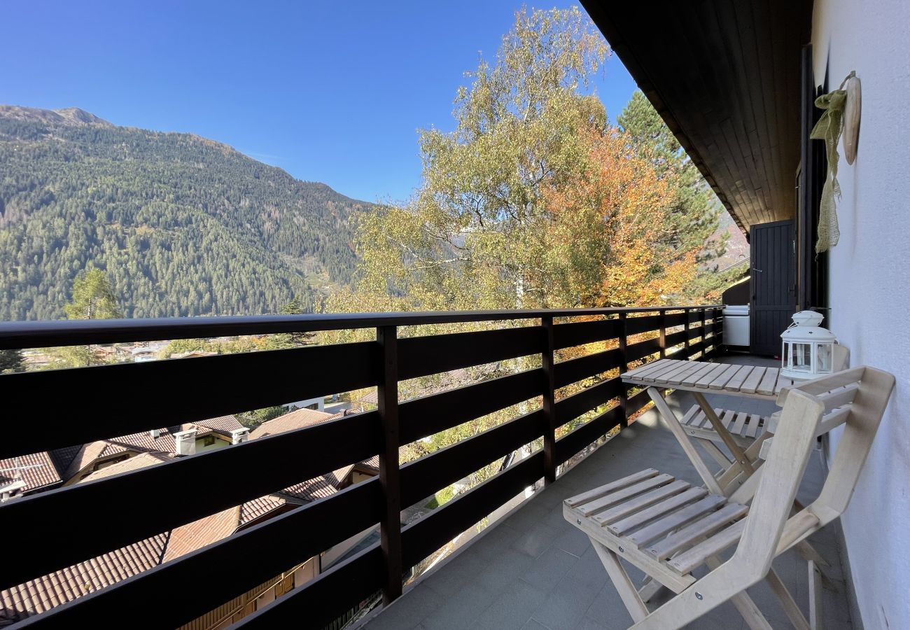 Appartamento a Giustino - 033 Quadrilocale al Sole, Giustino