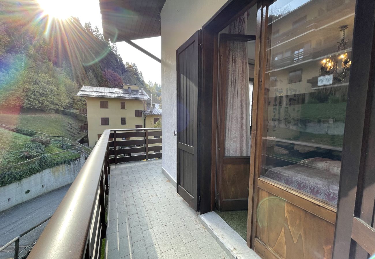 Appartamento a Giustino - 033 Quadrilocale al Sole, Giustino