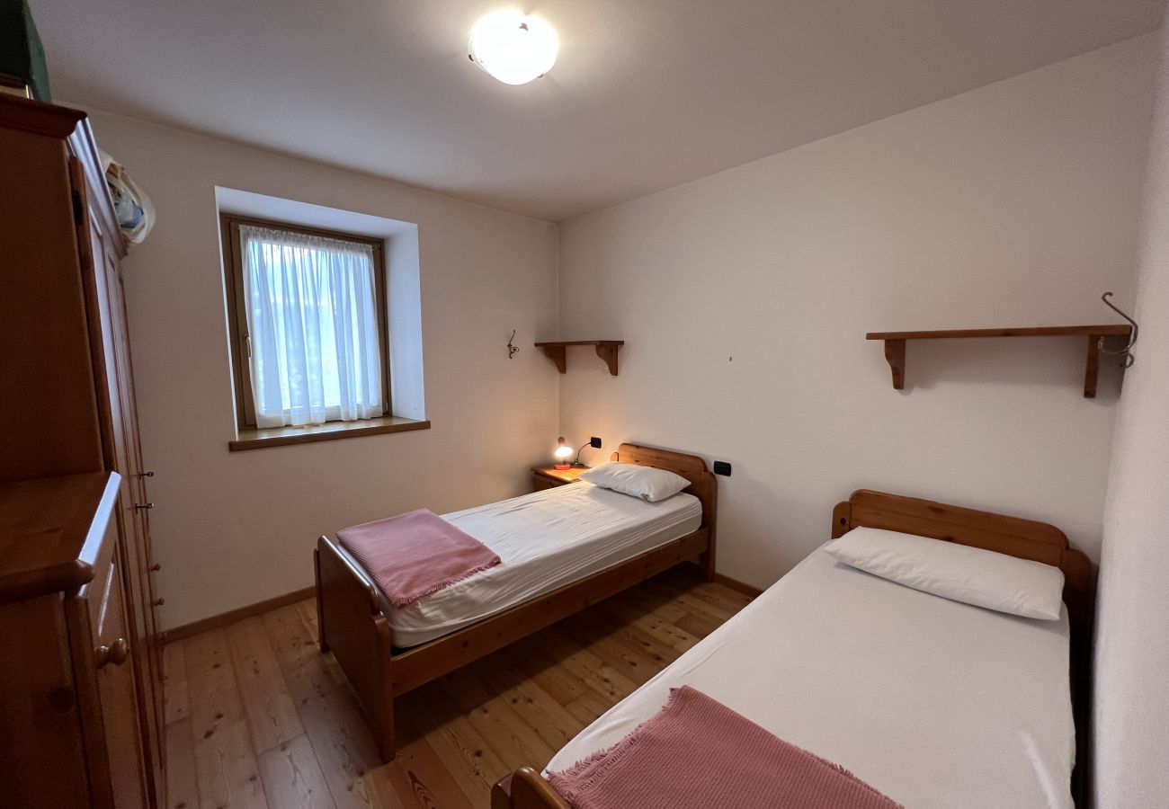 Appartamento a Pinzolo - 037 Trilocale Albi, Pinzolo