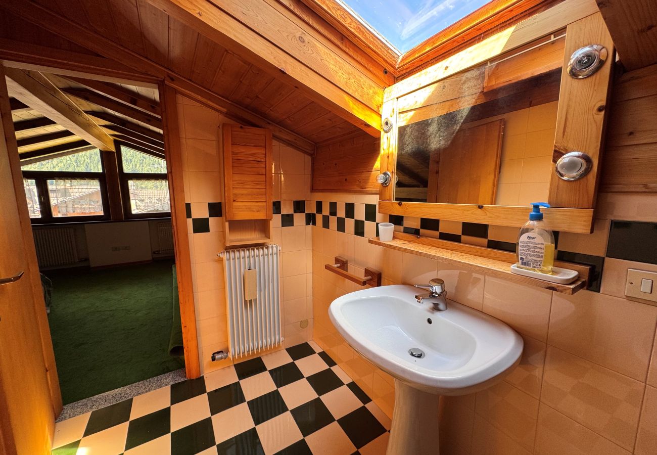 Appartamento a Carisolo - 047 Trilocale Il Prato, Carisolo