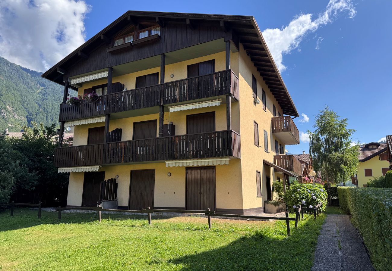 Appartamento a Carisolo - 047 Trilocale Il Prato, Carisolo