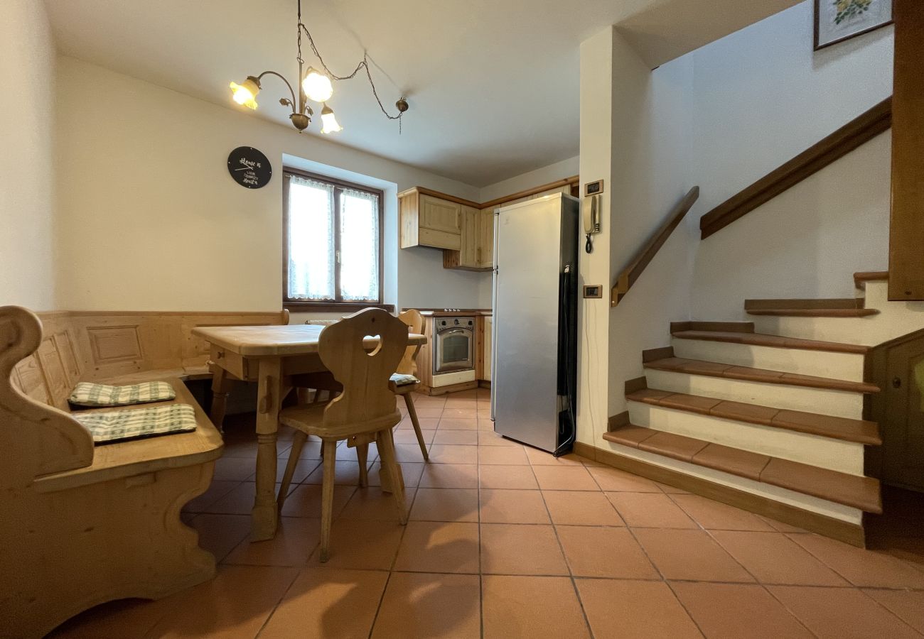 Appartamento a Pinzolo - 048 Trilocale duplex nel verde, Pinzolo