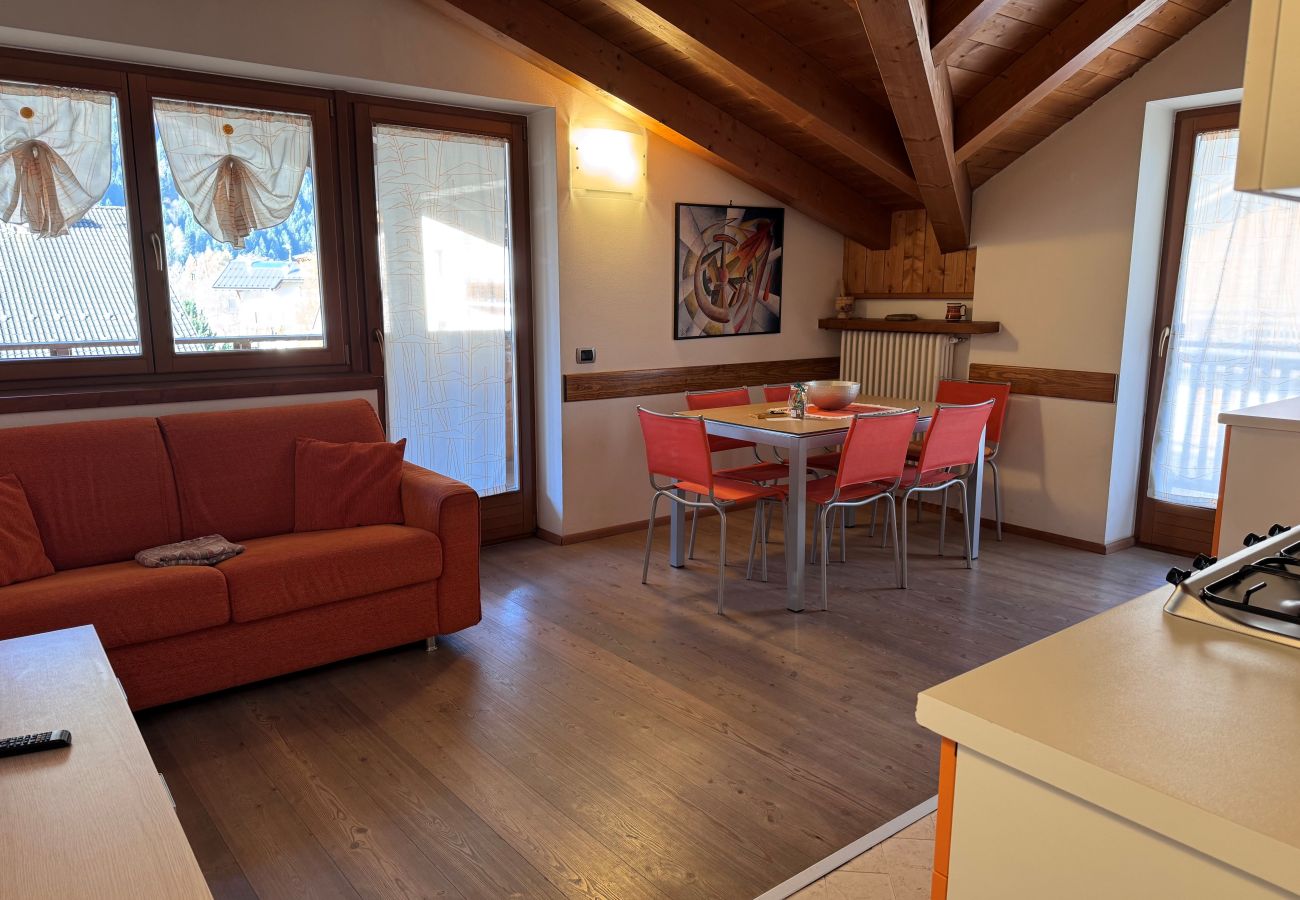 Appartamento a Pinzolo - 097 Trilocale Explora Arancione, Pinzolo