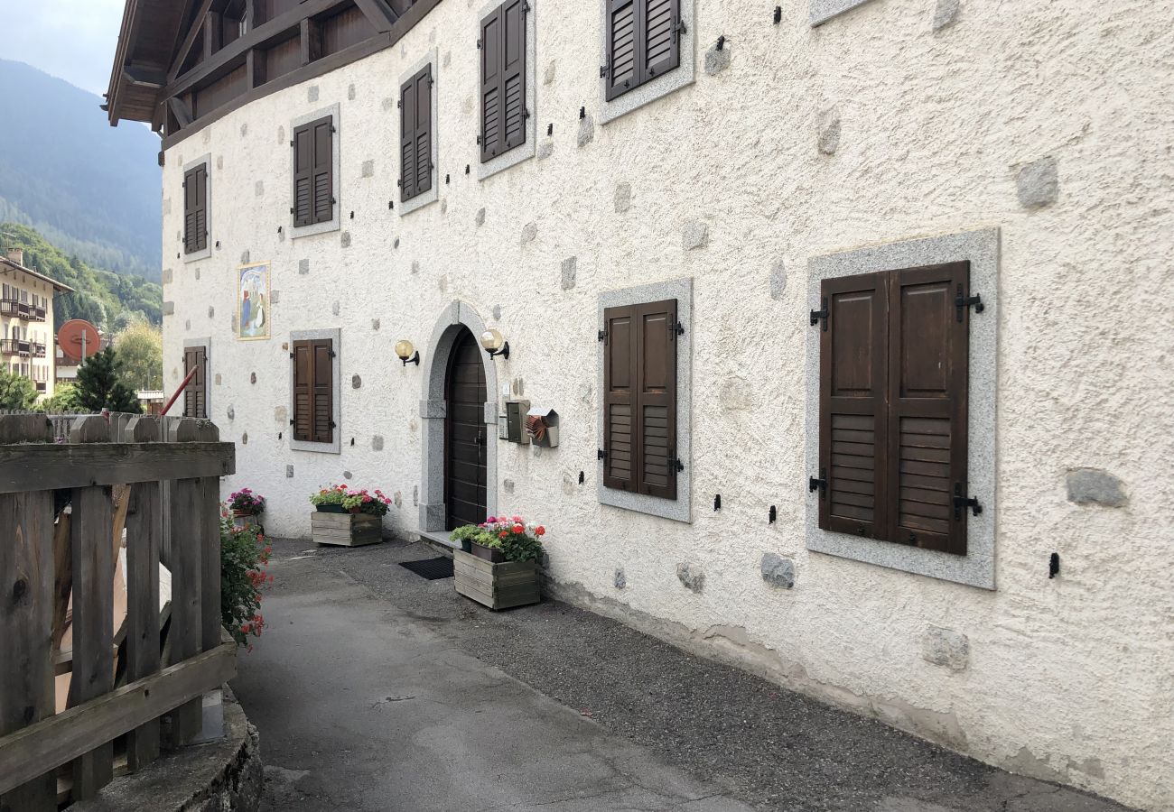 Appartamento a Giustino - 005 Trilocale, Giustino