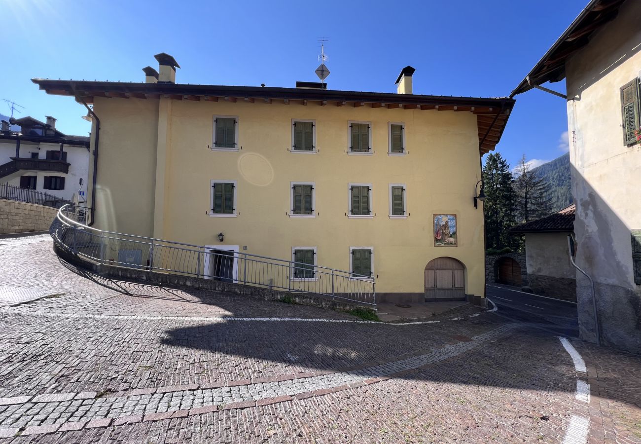 Appartamento a Giustino - 007 Trilocale con giardino, Giustino