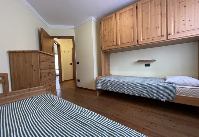 Appartamento a Carisolo - 014 Trilocale con giardino, Carisolo Appartamento a Carisolo - 014 Trilocale con giardino, Carisolo