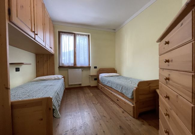 Appartamento a Carisolo - 014 Trilocale con giardino, Carisolo Appartamento a Carisolo - 014 Trilocale con giardino, Carisolo