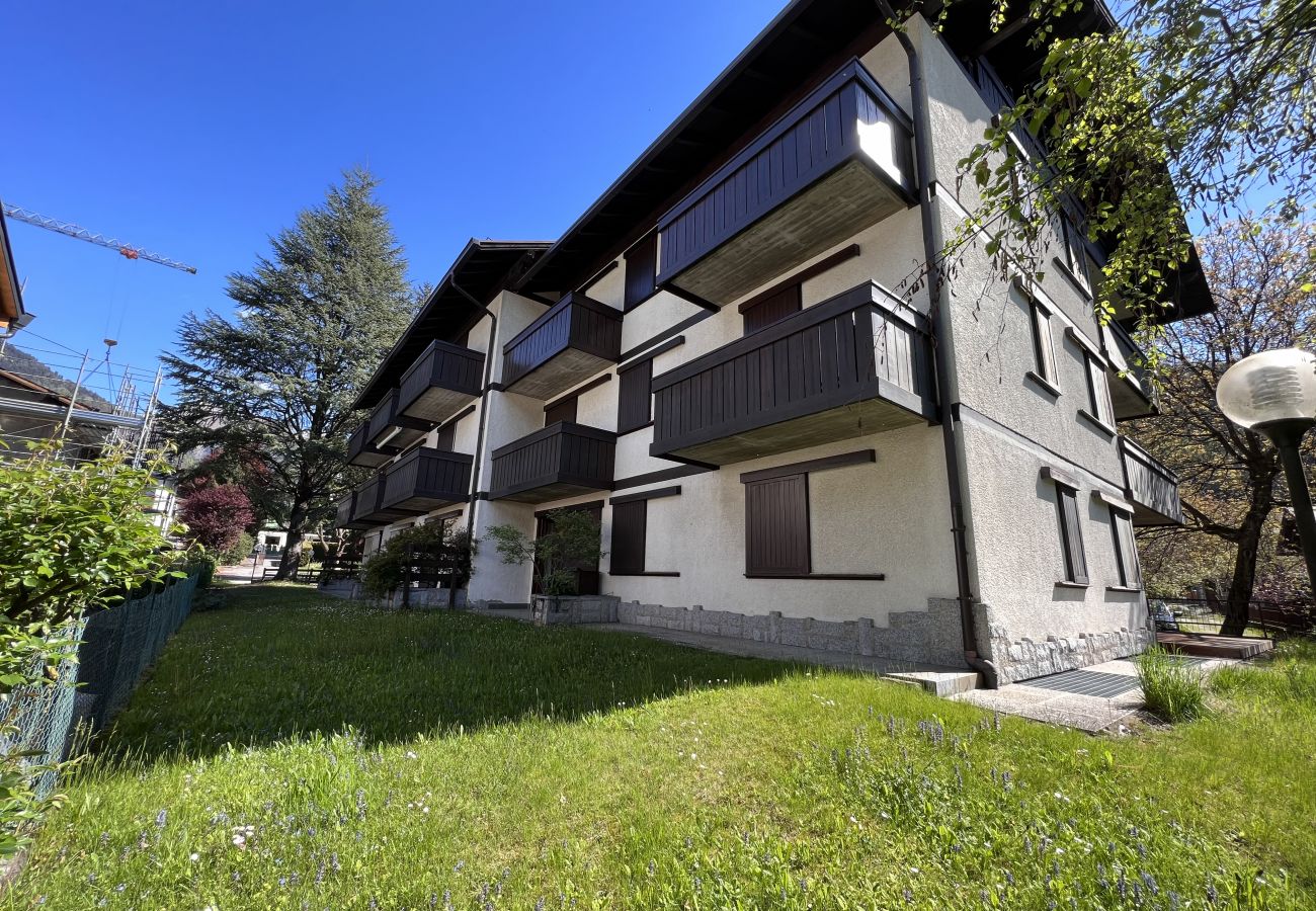 Appartamento a Pinzolo - 042 Trilocale piano terra, Pinzolo