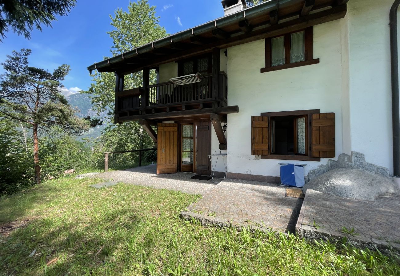 Appartamento a Pinzolo - 043 Trilocale nel bosco, Pinzolo