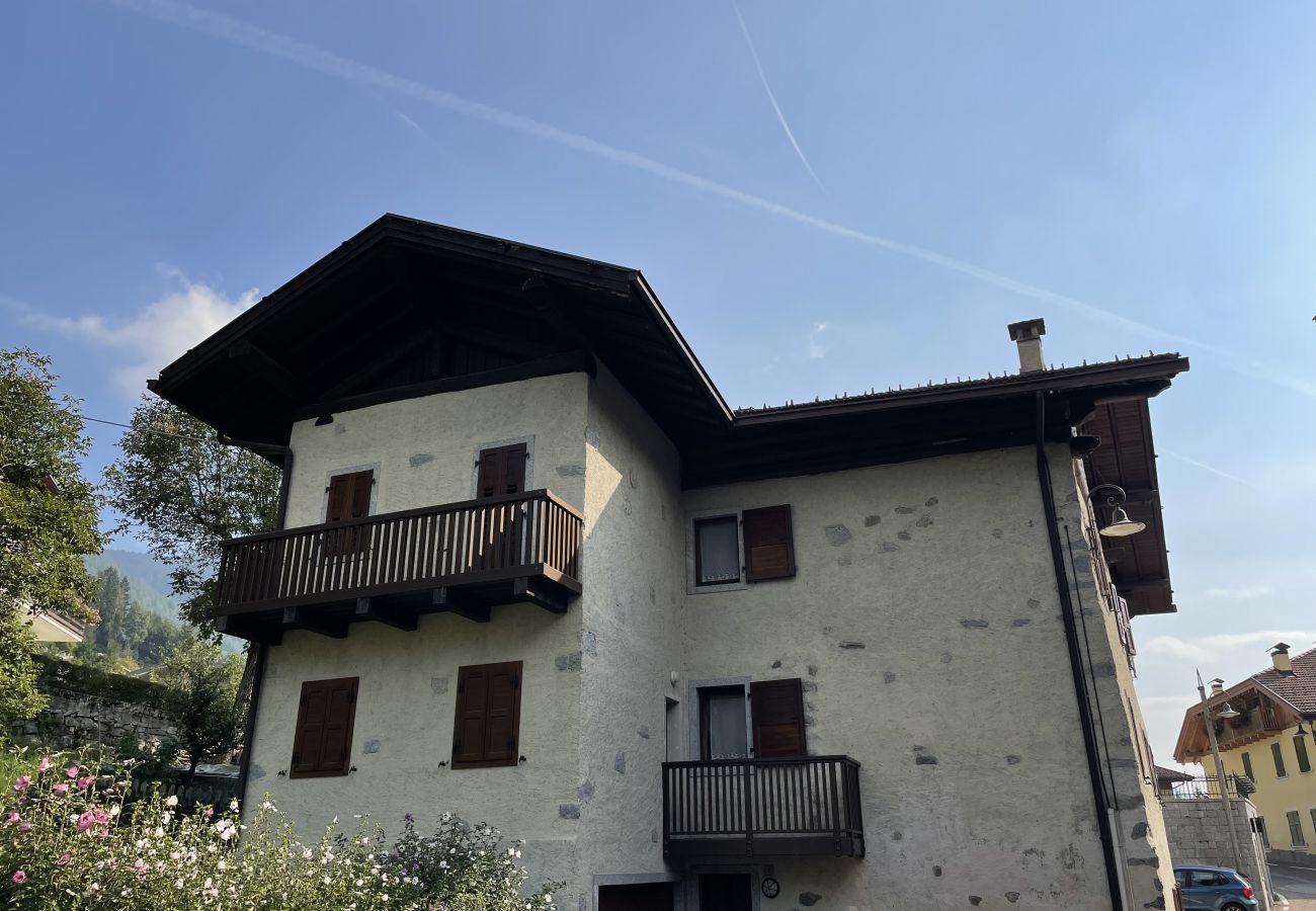 Appartamento a Giustino - 038 Trilocale a Giustino