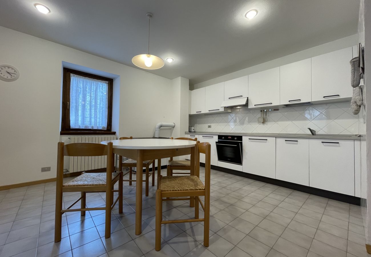 Appartamento a Giustino - 038 Trilocale a Giustino