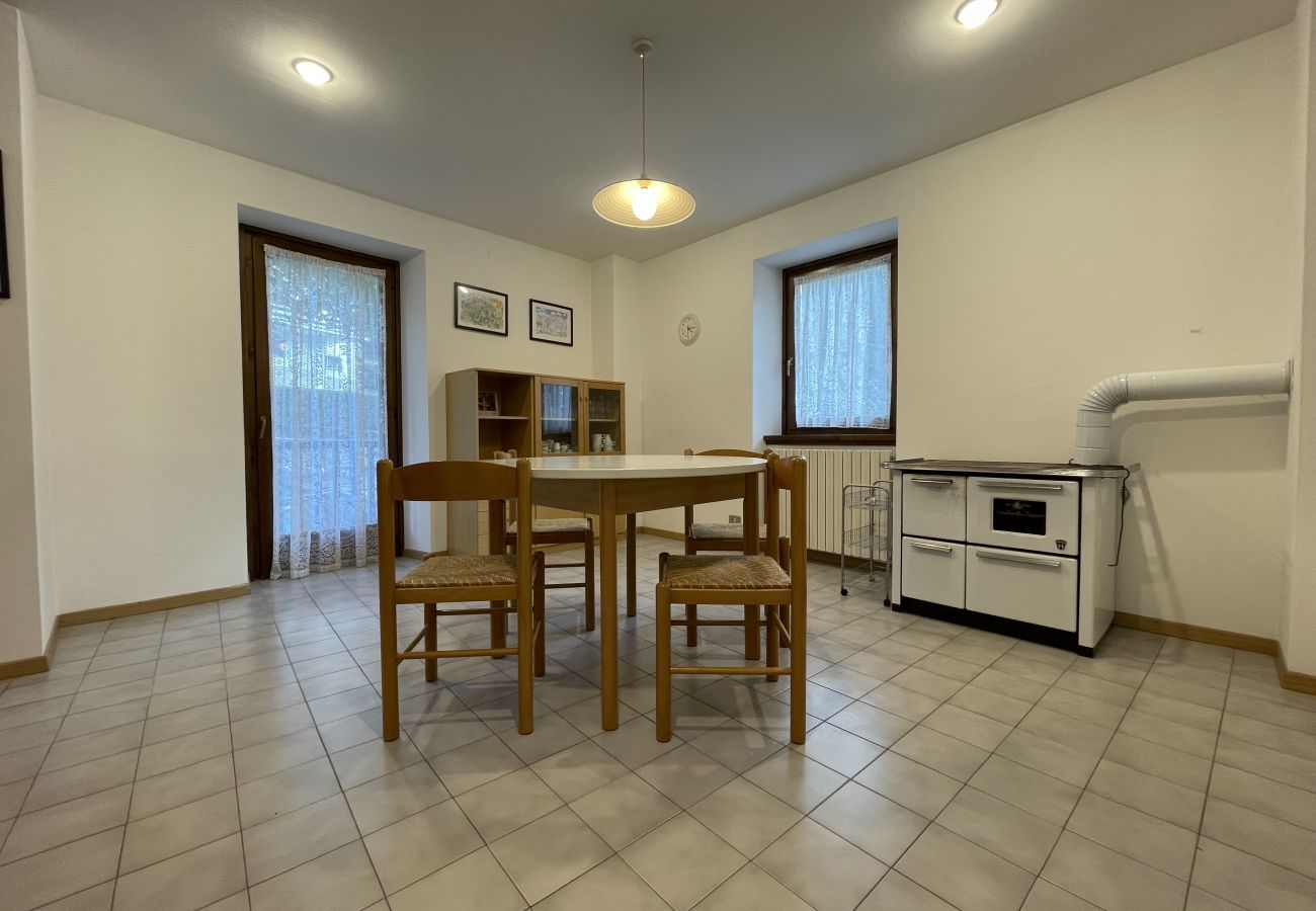 Appartamento a Giustino - 038 Trilocale a Giustino