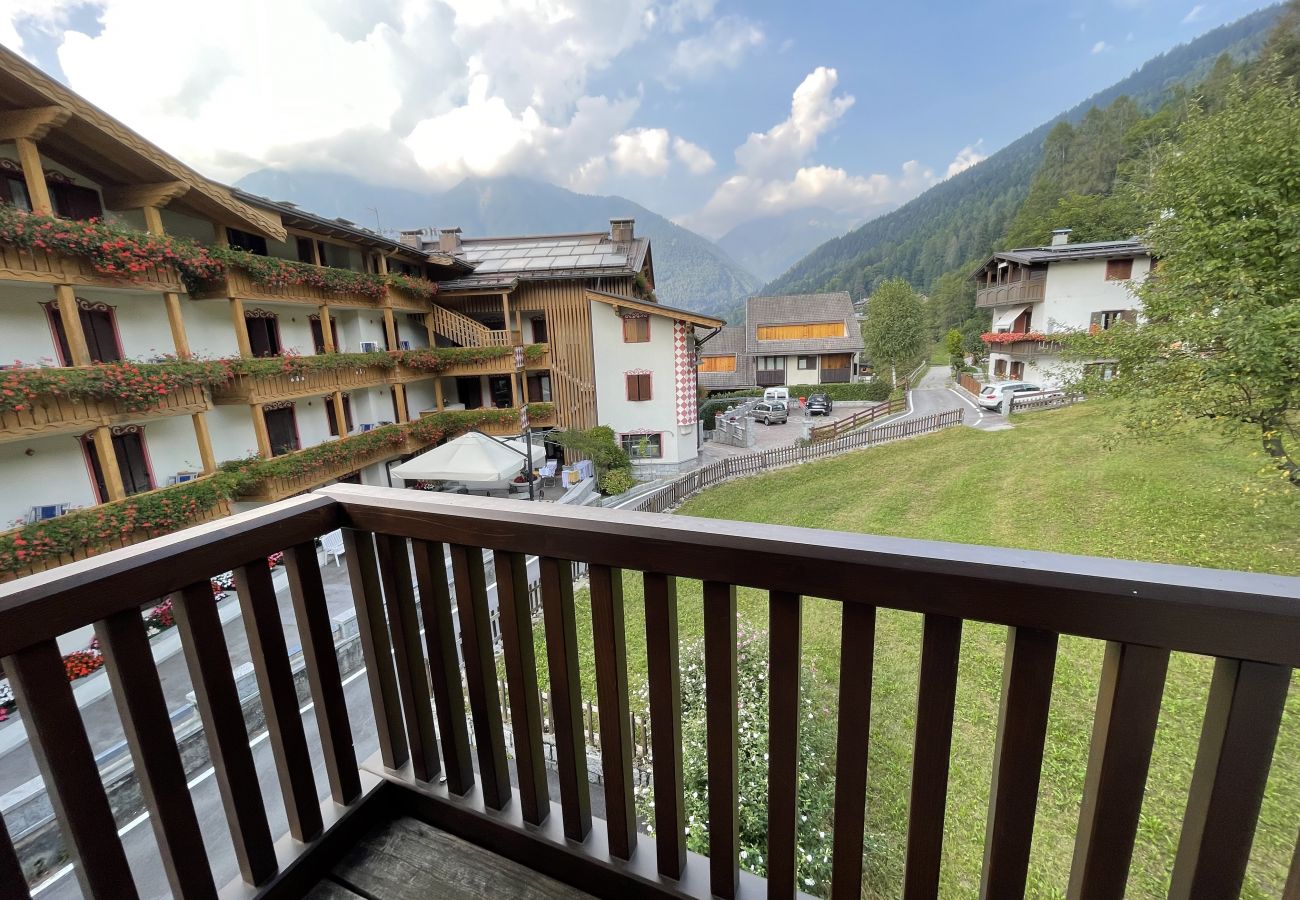 Appartamento a Giustino - 038 Trilocale a Giustino