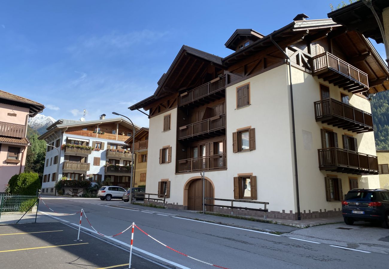 Appartamento a Pinzolo - 032 Luminosa mansarda, Pinzolo