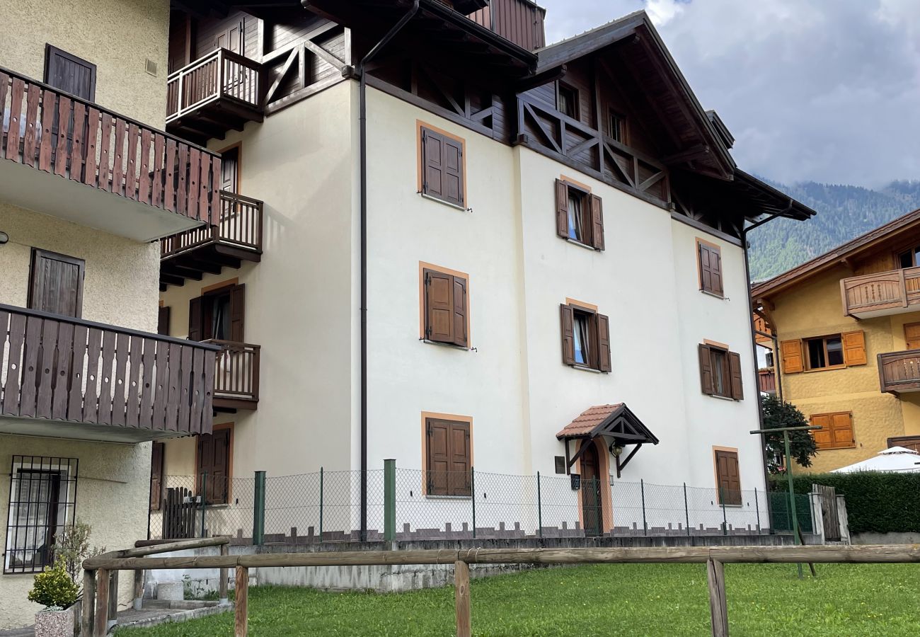 Appartamento a Pinzolo - 032 Luminosa mansarda, Pinzolo