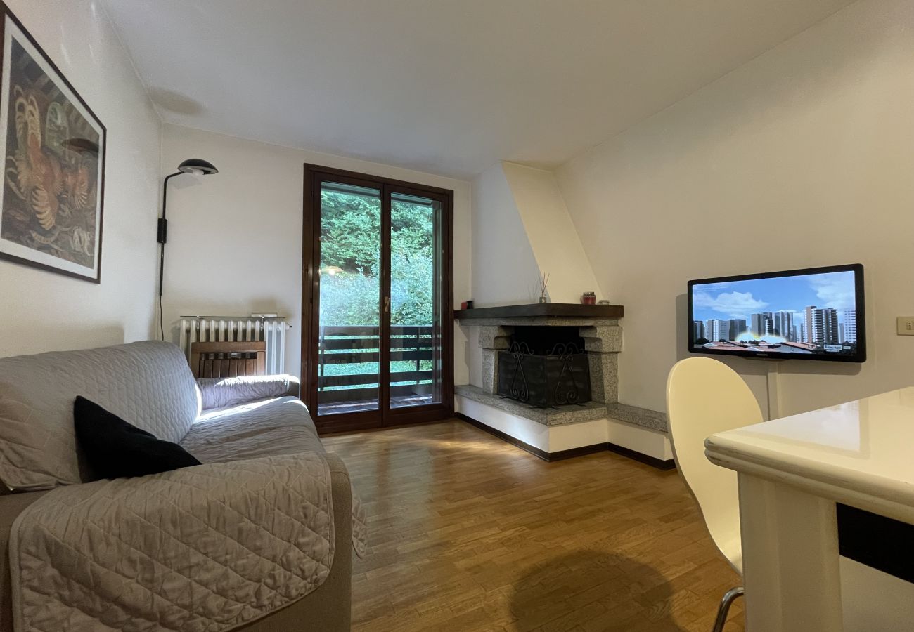 Appartamento a Giustino - 026 Bilocale con caminetto, Giustino