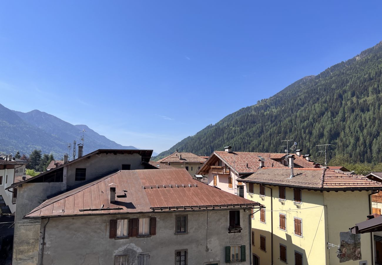 Appartamento a Pinzolo - 050 Trilocale in centro, Pinzolo