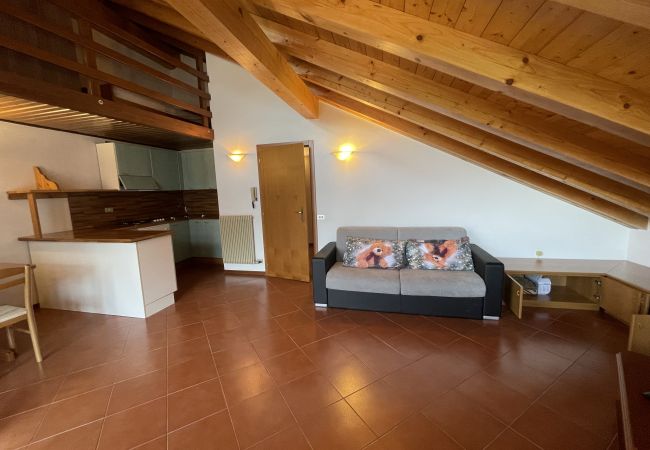 Appartamento a Giustino - 070 Bilocale Mansarda, Giustino Appartamento a Giustino - 070 Bilocale Mansarda, Giustino