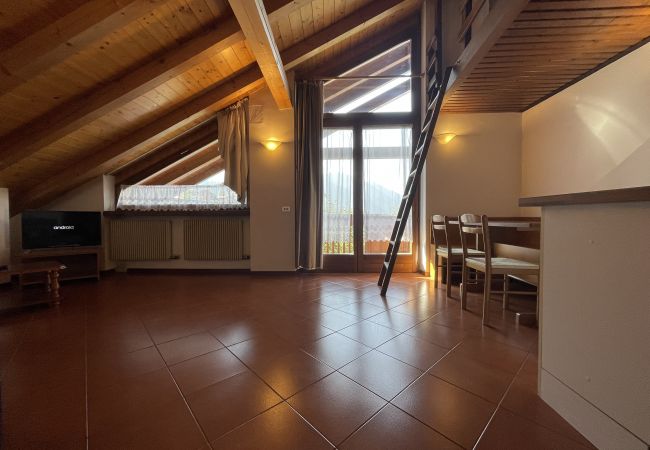 Appartamento a Giustino - 070 Bilocale Mansarda, Giustino Appartamento a Giustino - 070 Bilocale Mansarda, Giustino