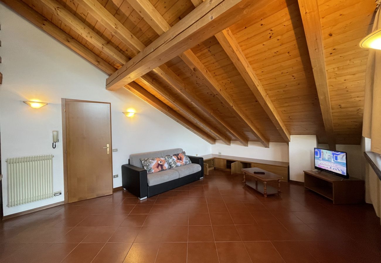 Appartamento a Giustino - 070 Bilocale Mansarda, Giustino