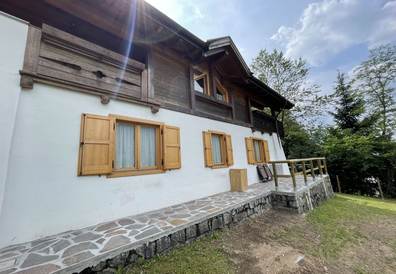 Appartamento a Pinzolo - 096 Bilocale immerso nel verde, Pinzolo