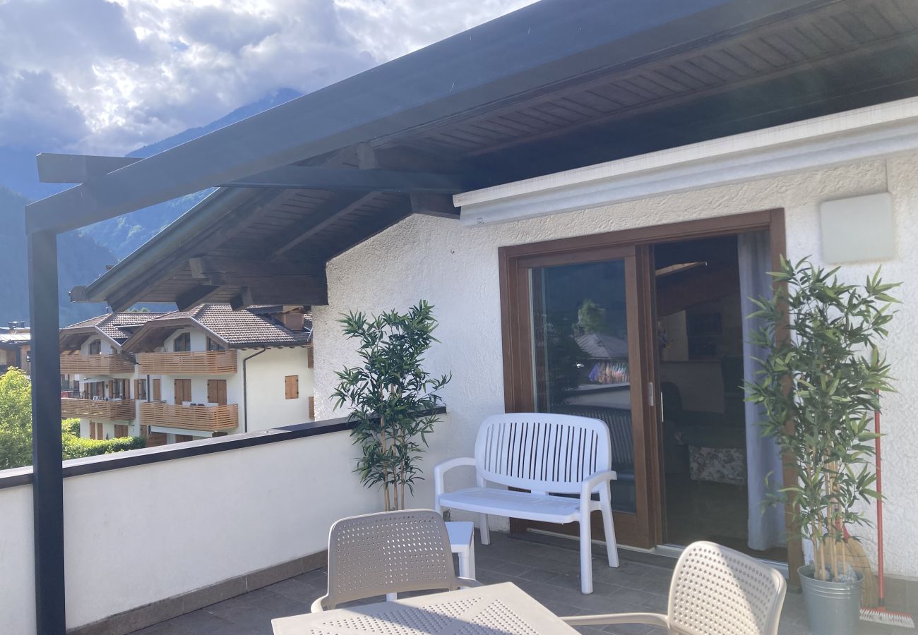 Appartamento a Pinzolo - 008 Trilocale con terrazzo panoramico