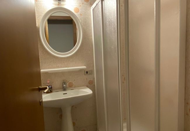 Appartamento a Giustino - 089 Ampio trilocale con doppi servizi, Giustino Appartamento a Giustino - 089 Ampio trilocale con doppi servizi, Giustino