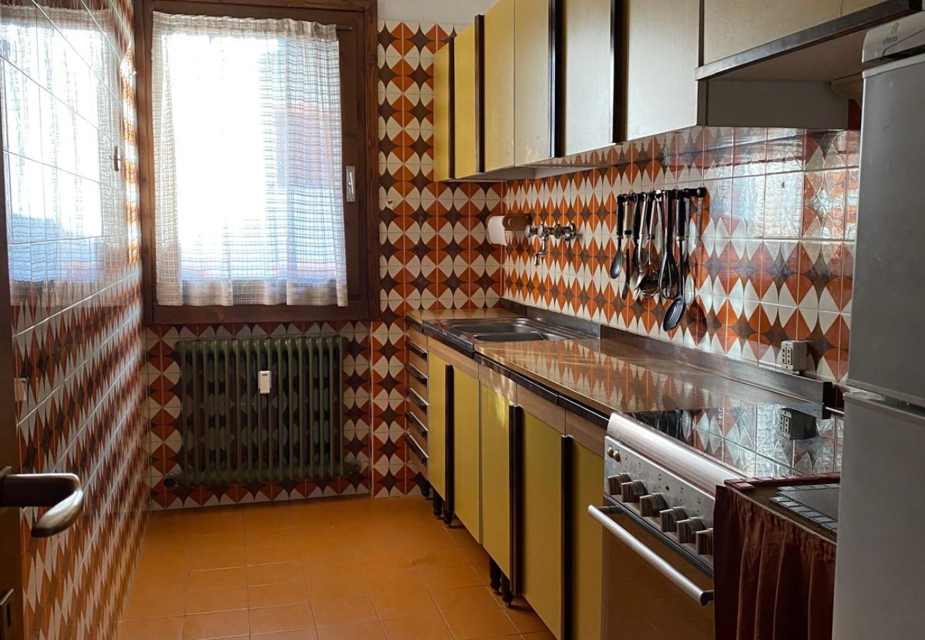Appartamento a Giustino - 089 Ampio trilocale con doppi servizi, Giustino