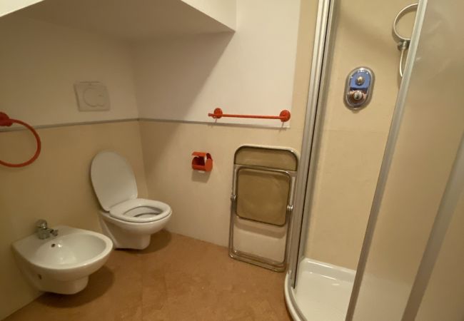 Appartamento a Pinzolo - 011 Trilocale Explora Rosso Appartamento a Pinzolo - 011 Trilocale Explora Rosso