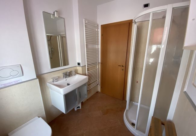 Appartamento a Pinzolo - 011 Trilocale Explora Rosso Appartamento a Pinzolo - 011 Trilocale Explora Rosso