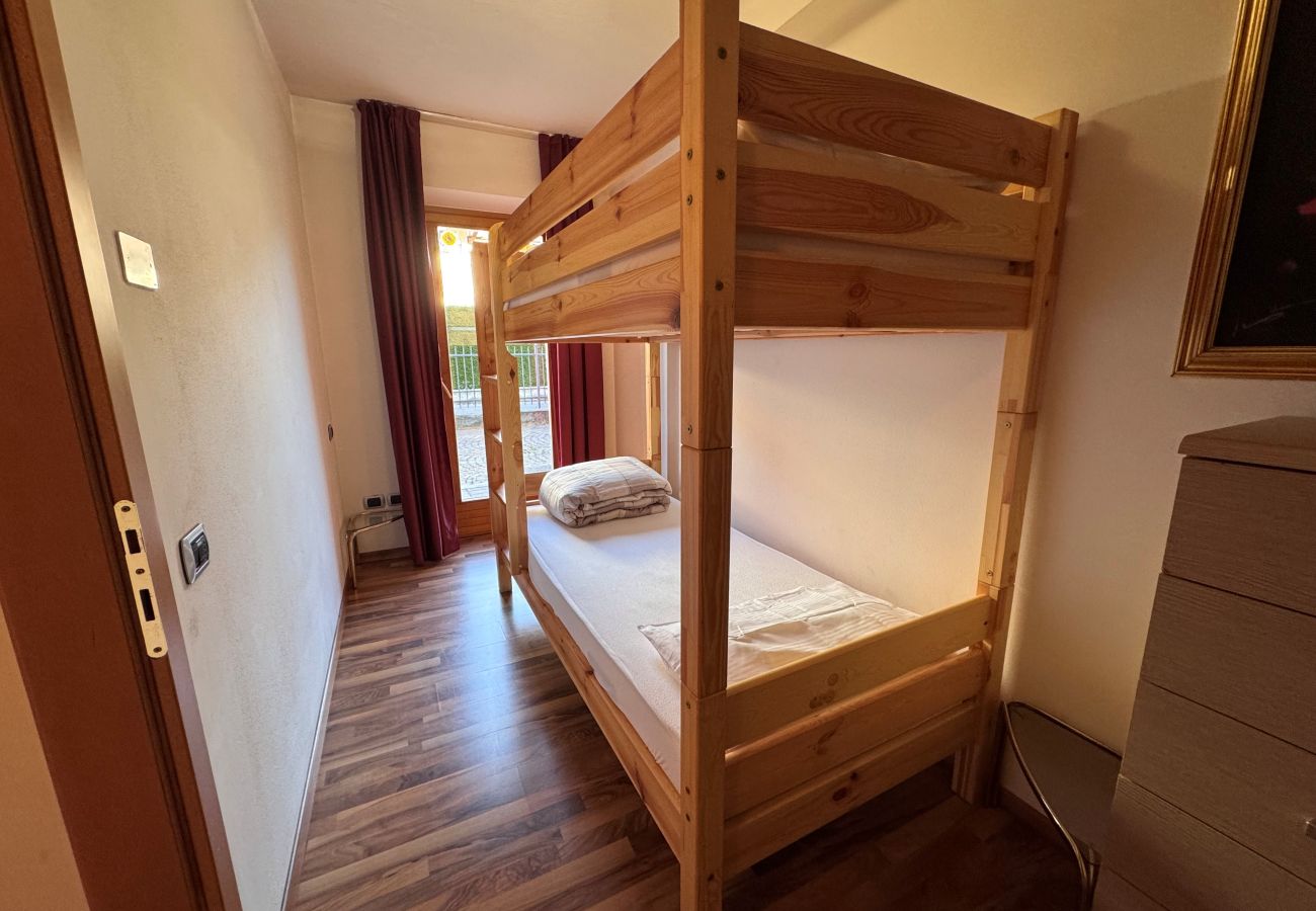 Appartamento a Pinzolo - 011 Trilocale Explora Rosso