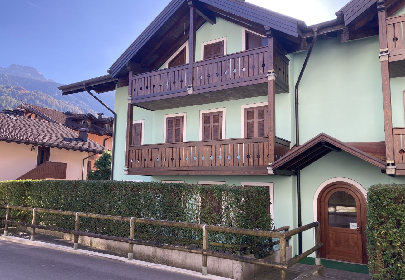 Appartamento a Pinzolo - 075 Trilocale Le Negritelle