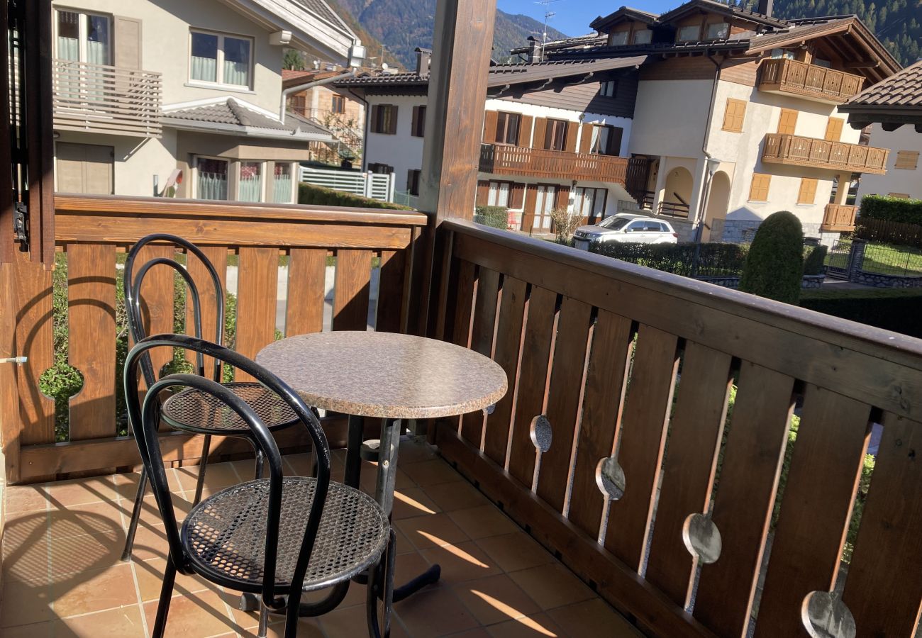 Appartamento a Pinzolo - 075 Trilocale Le Negritelle