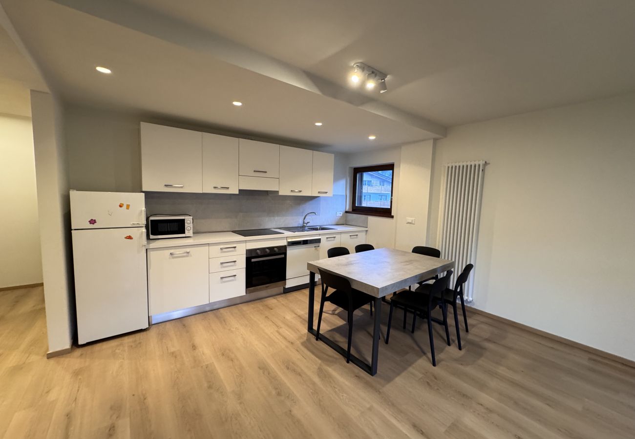 Appartamento a Pinzolo - 099 Trilocale ristrutturato, Pinzolo centro