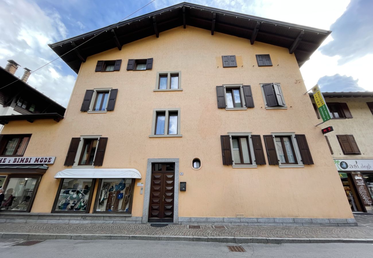 Appartamento a Pinzolo - 050 Trilocale Terzo Piano, Pinzolo