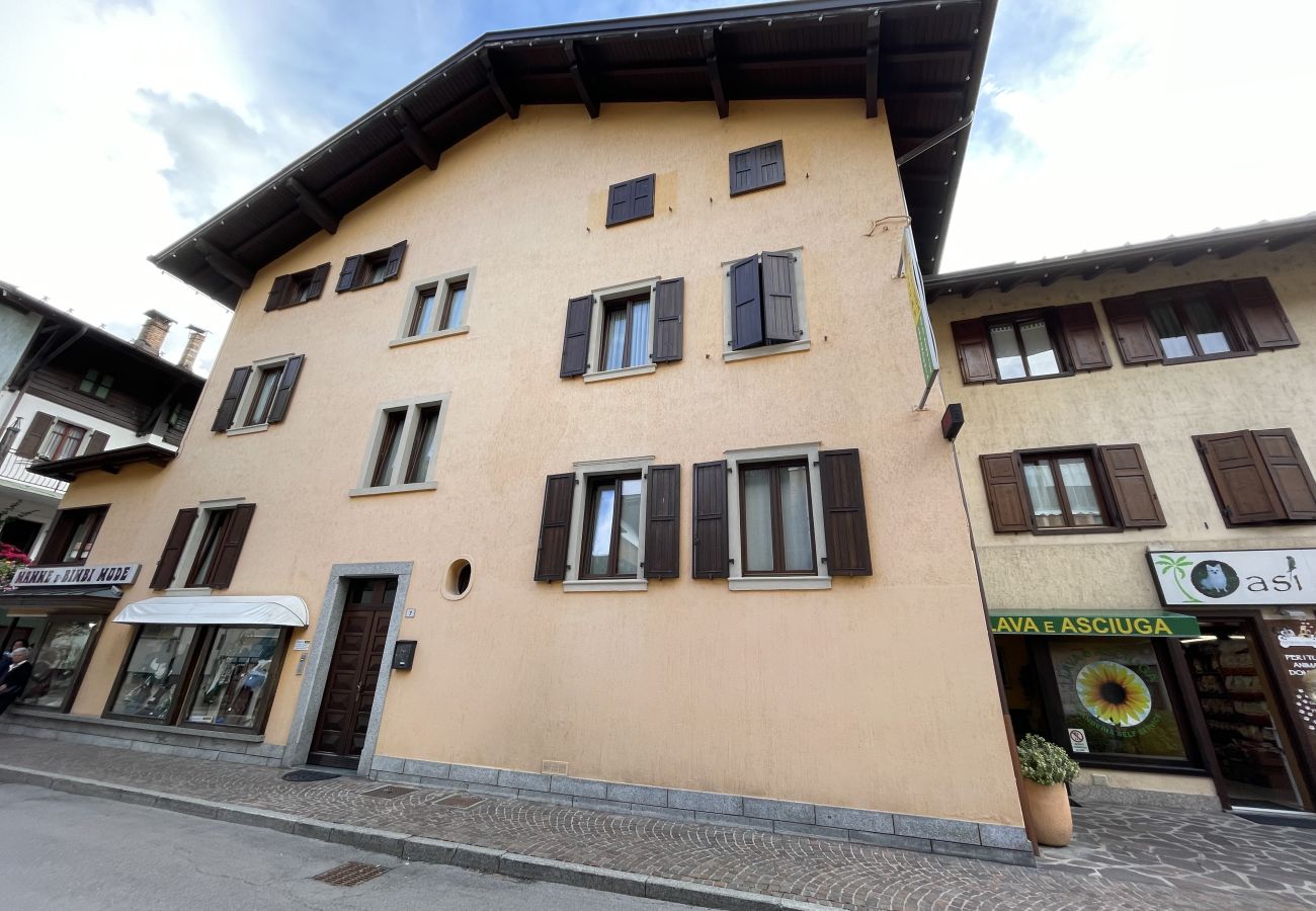Appartamento a Pinzolo - 050 Trilocale Terzo Piano, Pinzolo