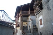 Casa rurale a Bleggio Superiore - 013 Soffitta da ristrutturare, Cavrasto