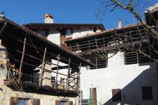 Casa rurale a Bleggio Superiore - 013 Soffitta da ristrutturare, Cavrasto