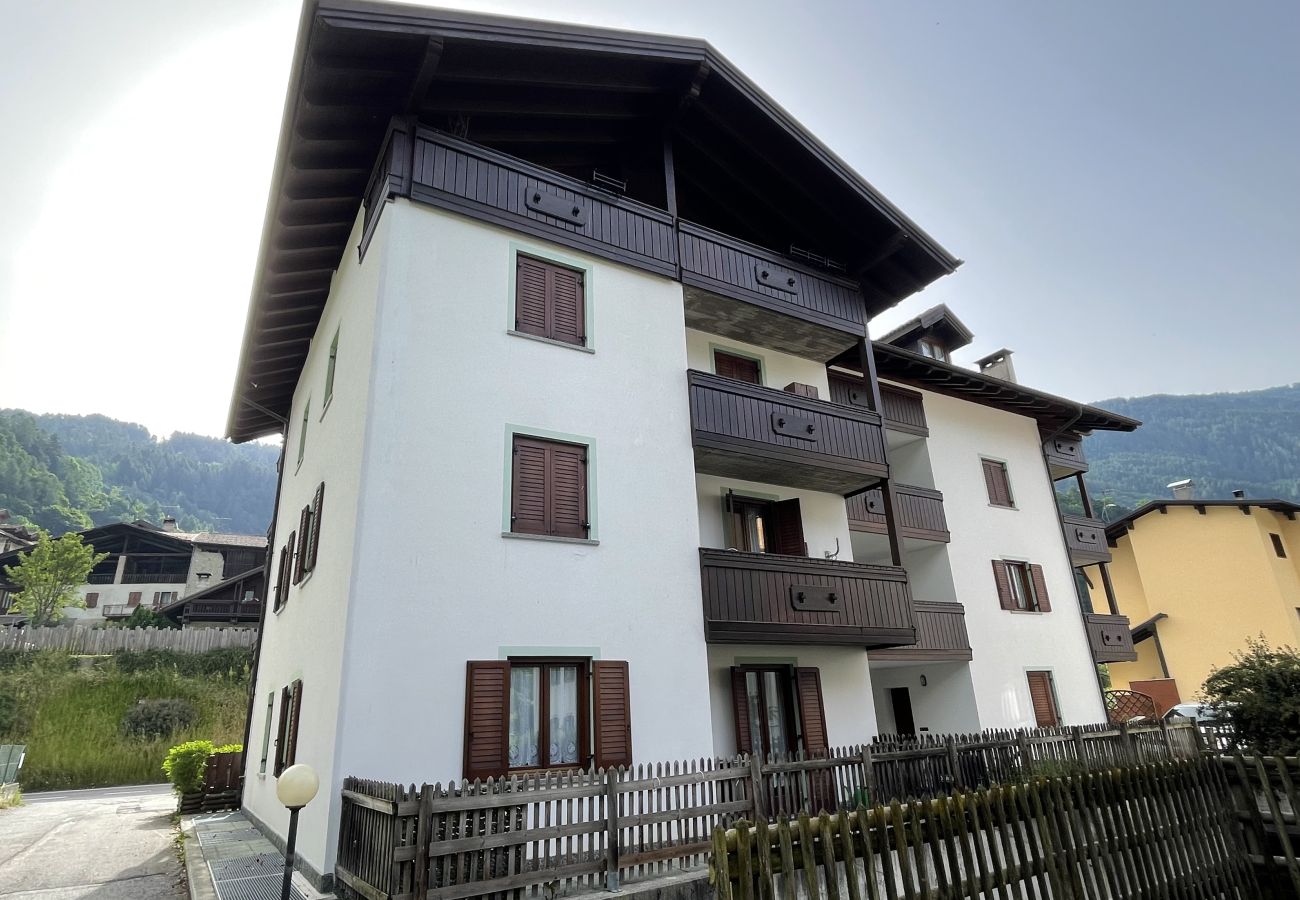 Appartamento a Giustino - 008 Trilocale mansardato, Giustino