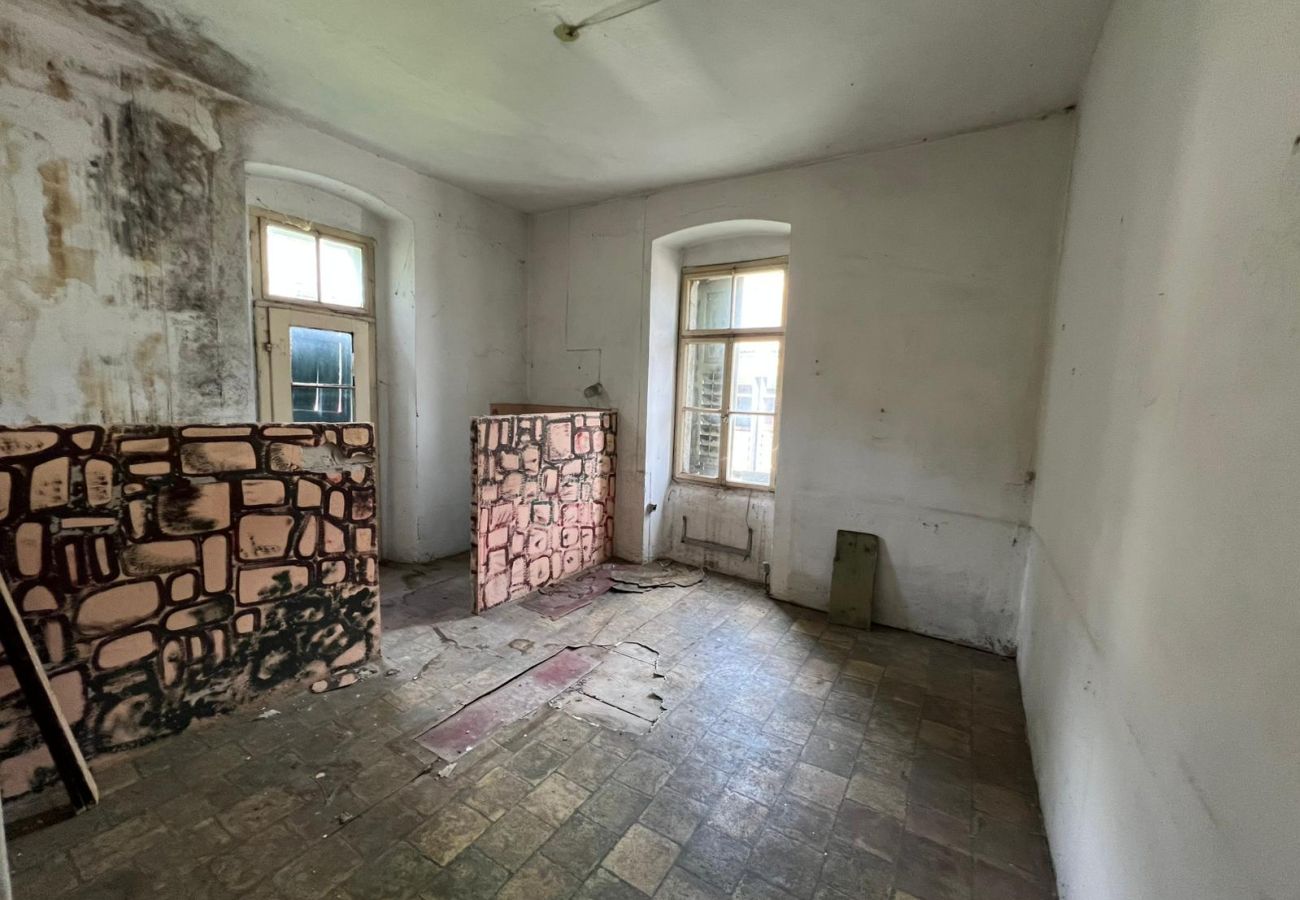 Appartamento a Iavrè - 001 Porzione di Casa, Porte di Rendena