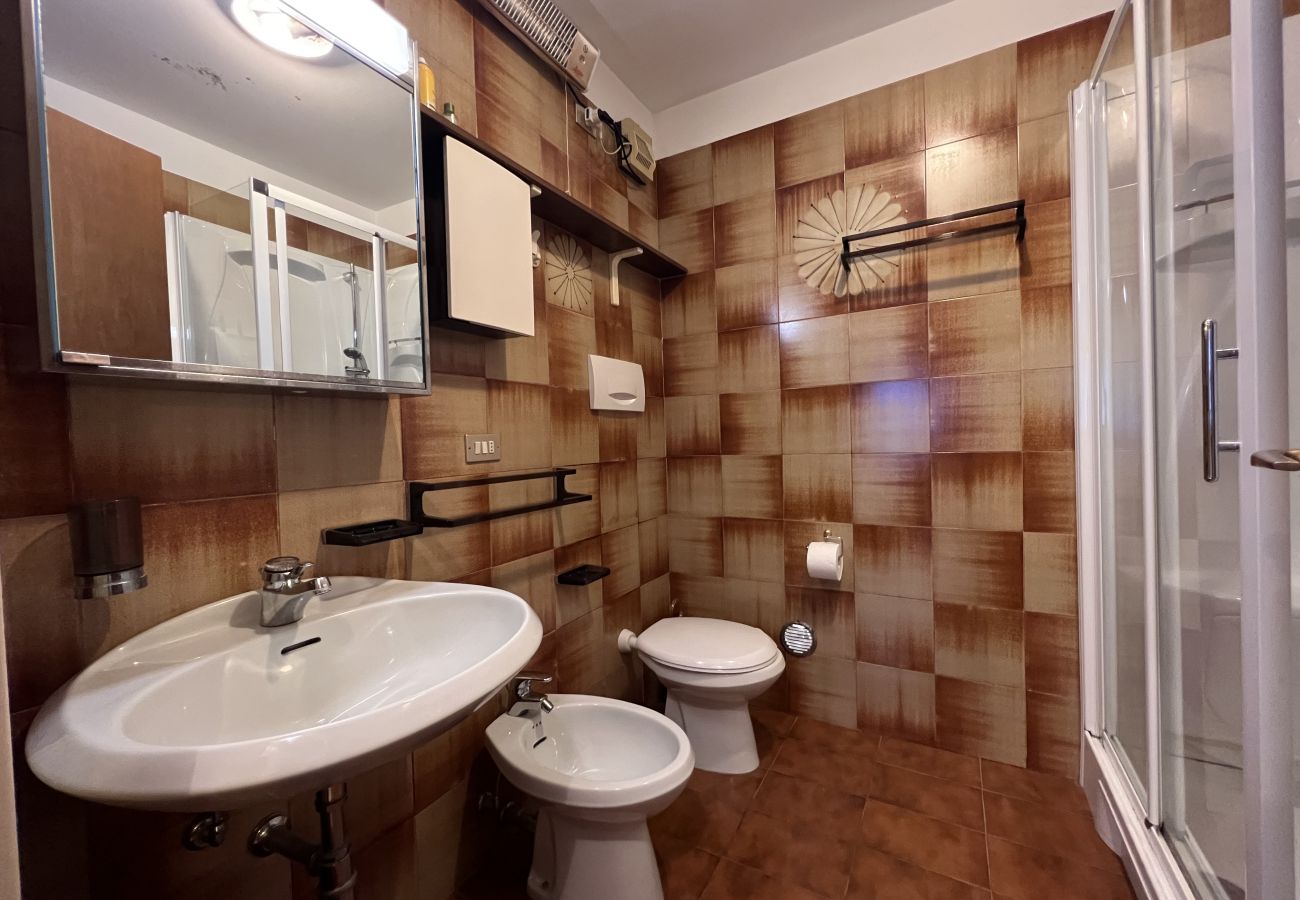 Appartamento a Giustino - 016 Bilocale piano terra con patio, Giustino