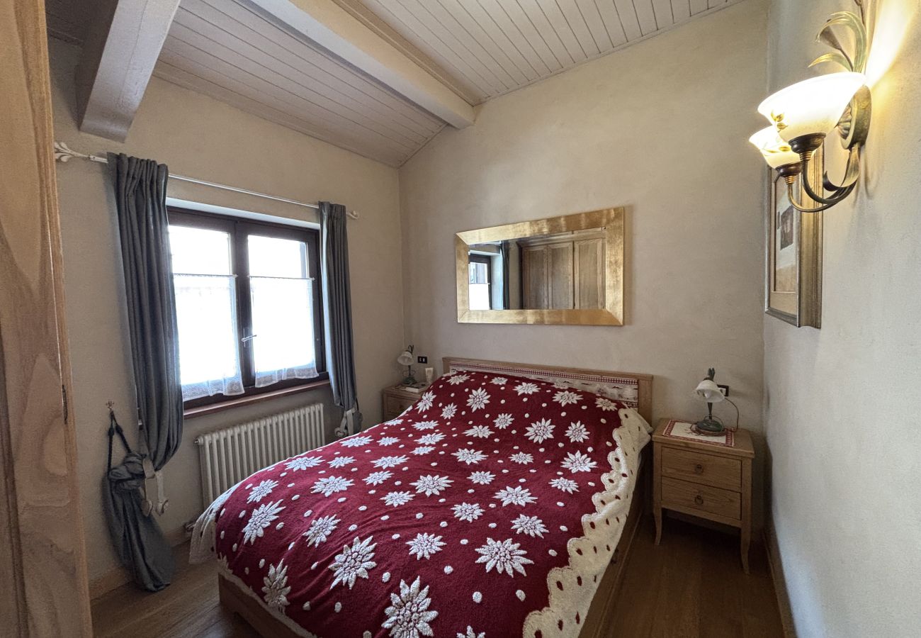 Appartamento a Pinzolo - 002 Trilocale Mansardato, Pinzolo