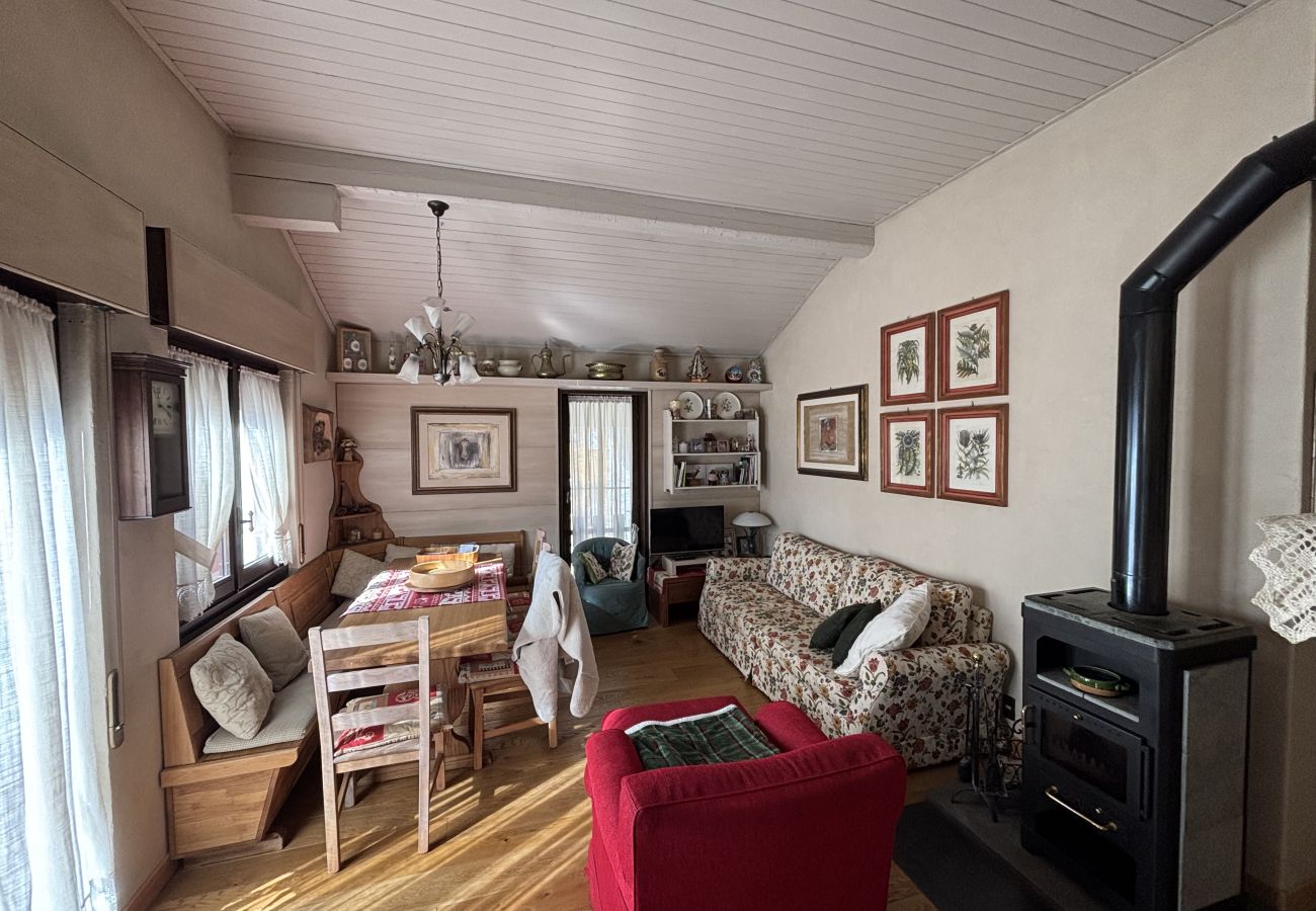 Appartamento a Pinzolo - 002 Trilocale Mansardato, Pinzolo