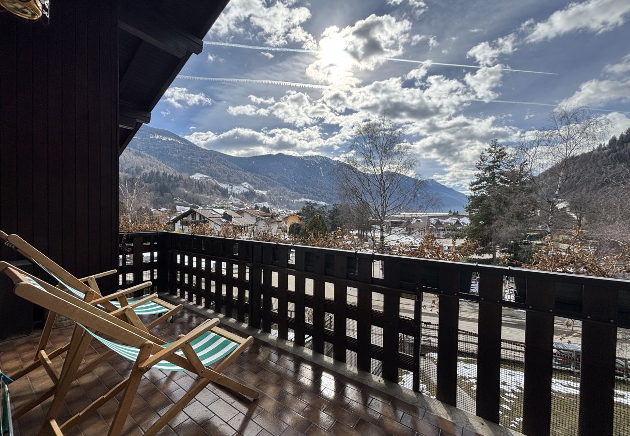 Appartamento a Pinzolo - 002 Trilocale Mansardato, Pinzolo